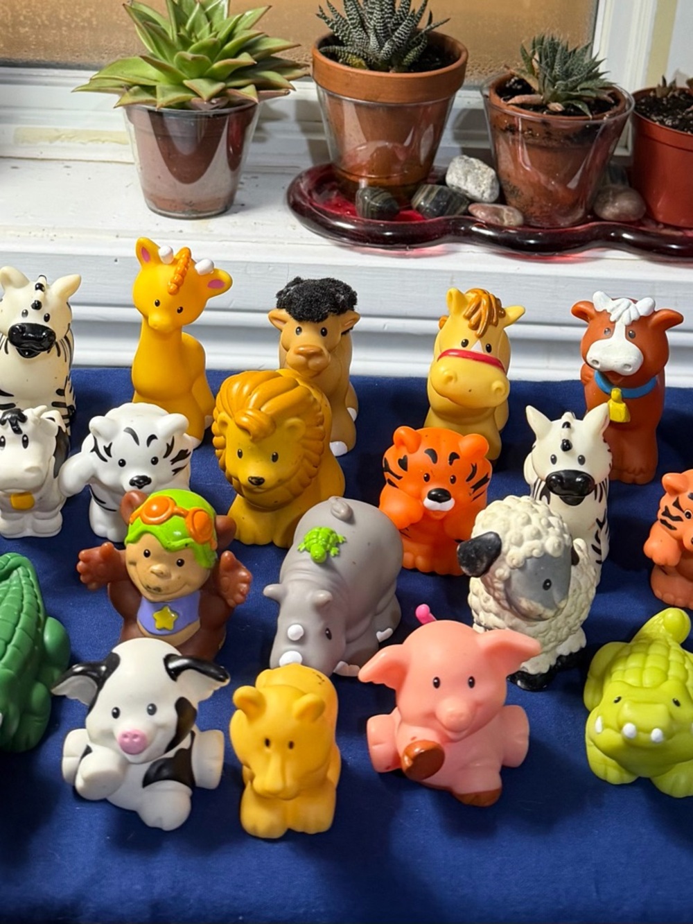 Colorful Kids Animal Figure Playset - Yellow, Orange, Pink, White